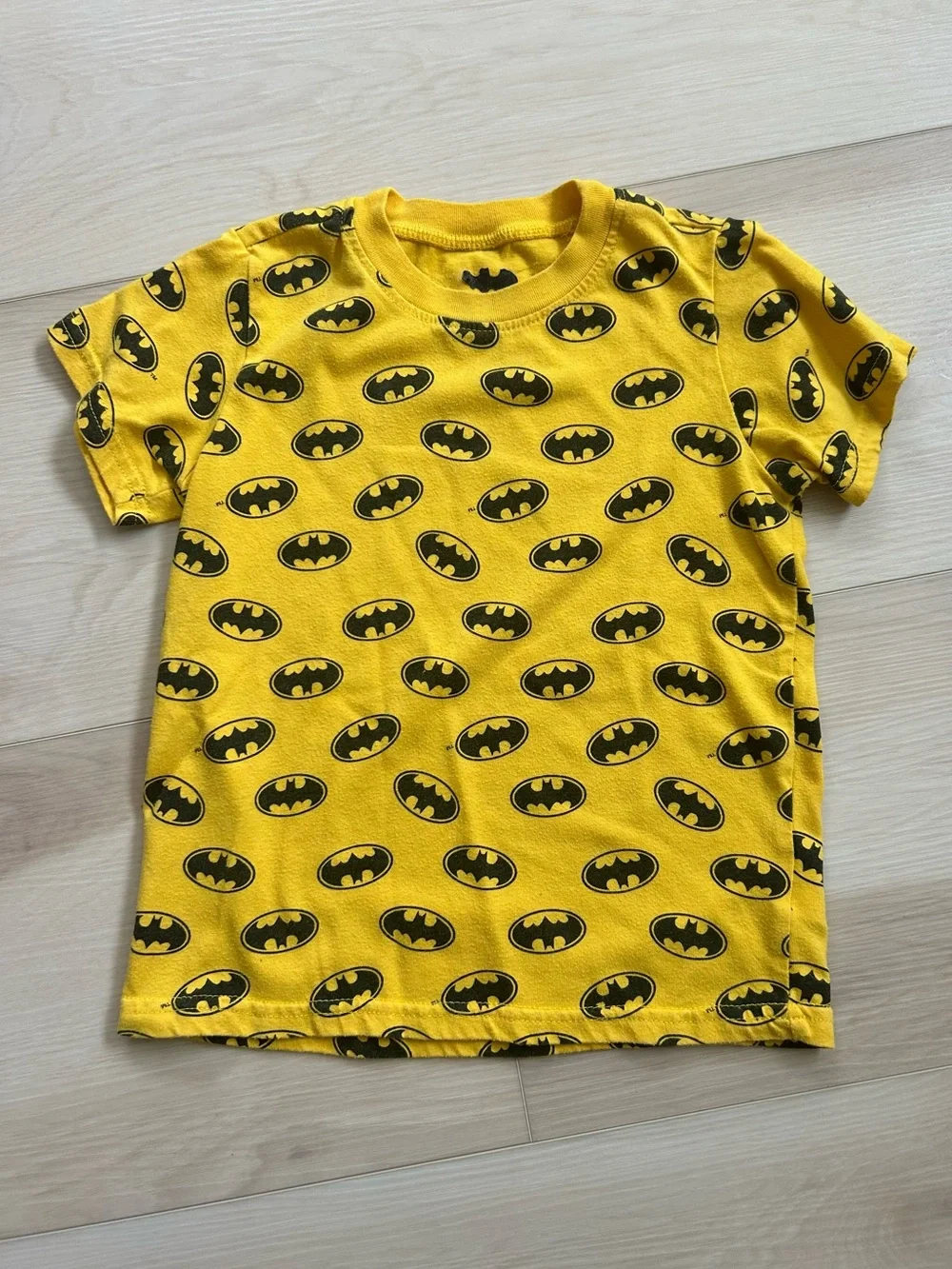 Boys 4t Batman shirt and pants set
